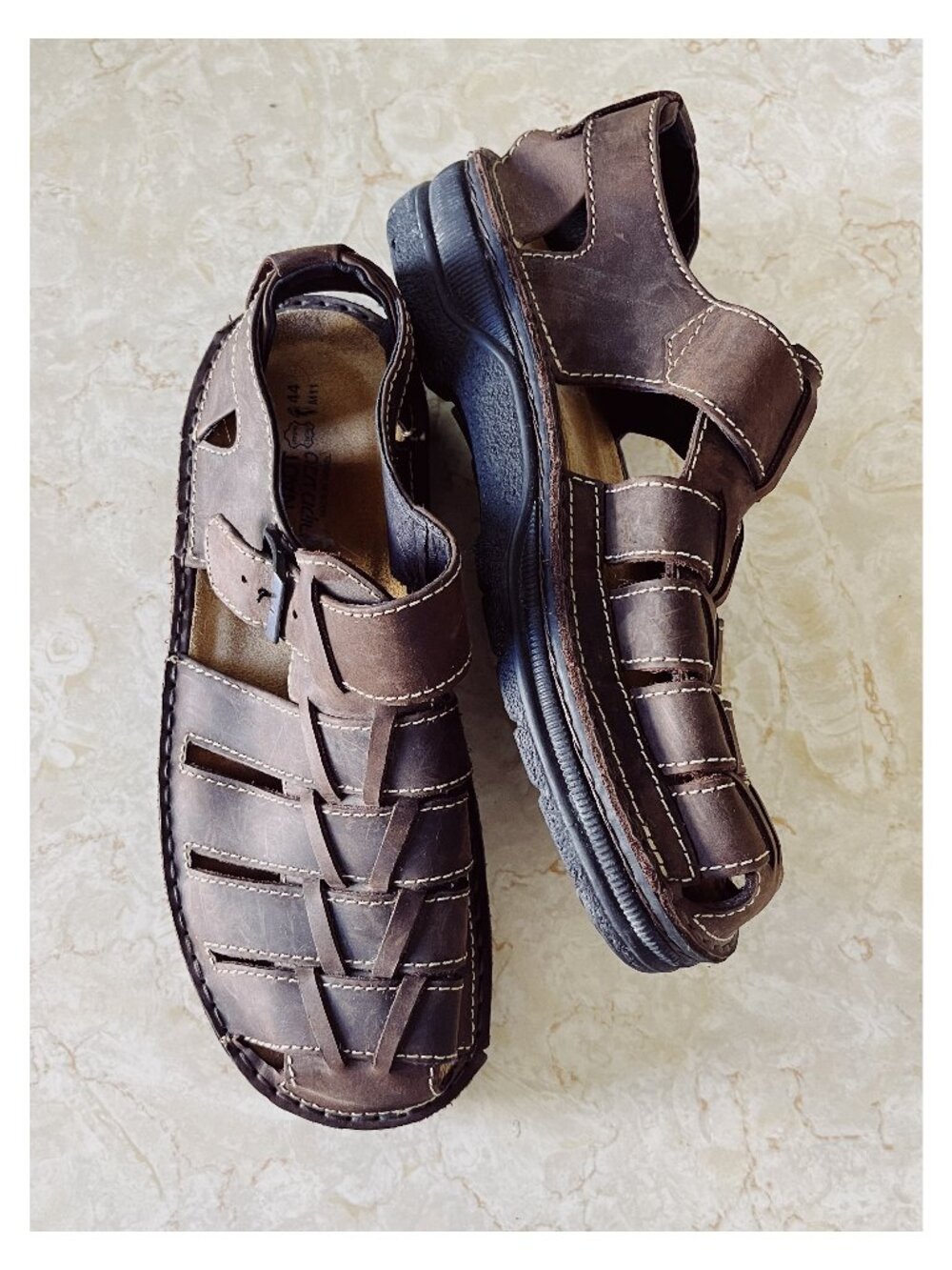 NWOB Naot Sz 11 Mens Julius Fisherman Sandal in Crazy Horse Leather